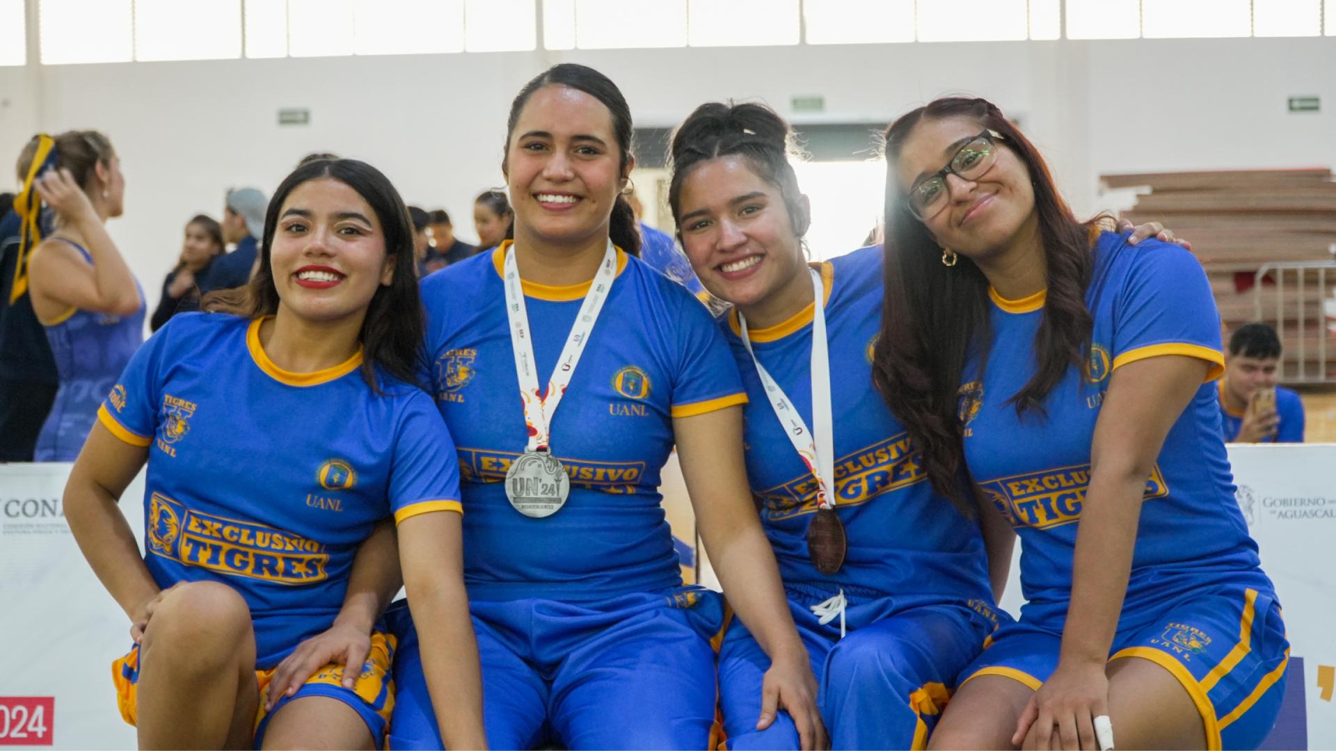 Dominan Tigres lucha universitaria en Aguascalientes