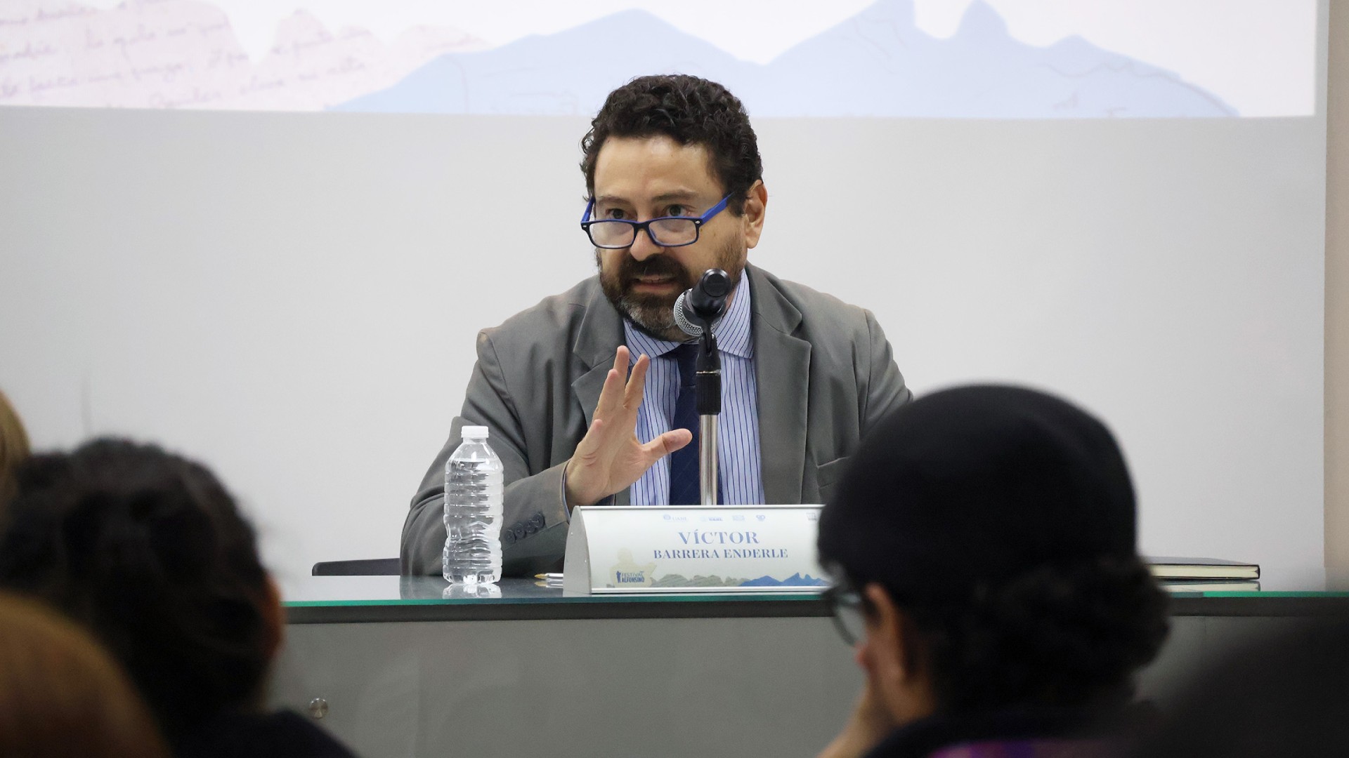 Recobran función de la crítica literaria en ensayo de Alfonso Reyes