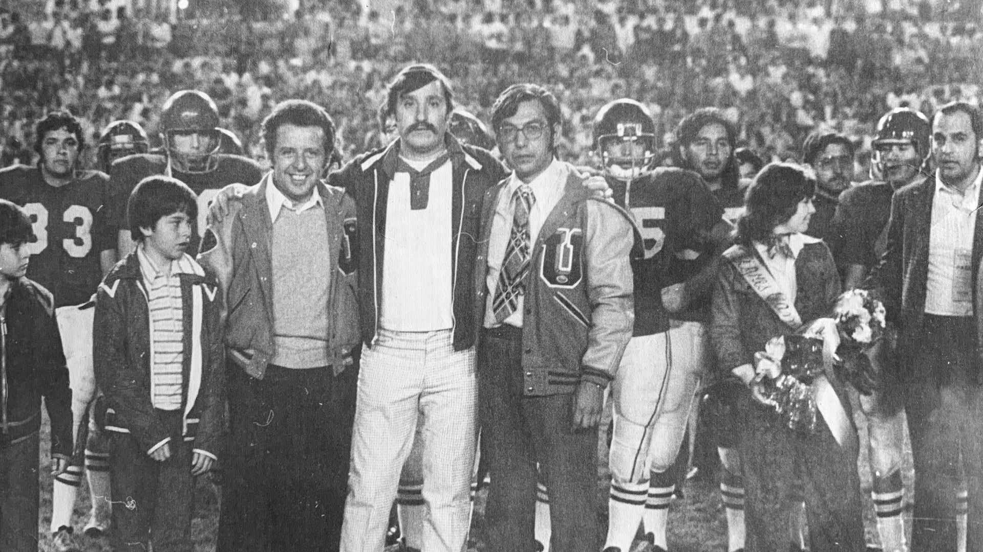 Vive gimnasio Luis E. Todd glorias deportivas de la Universidad