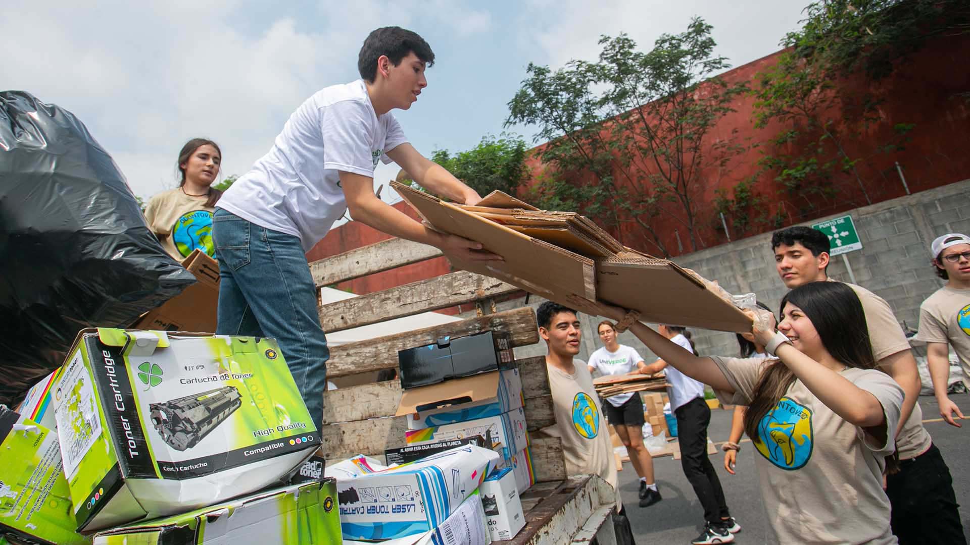 Fomentan reducción de residuos a través del reciclaje