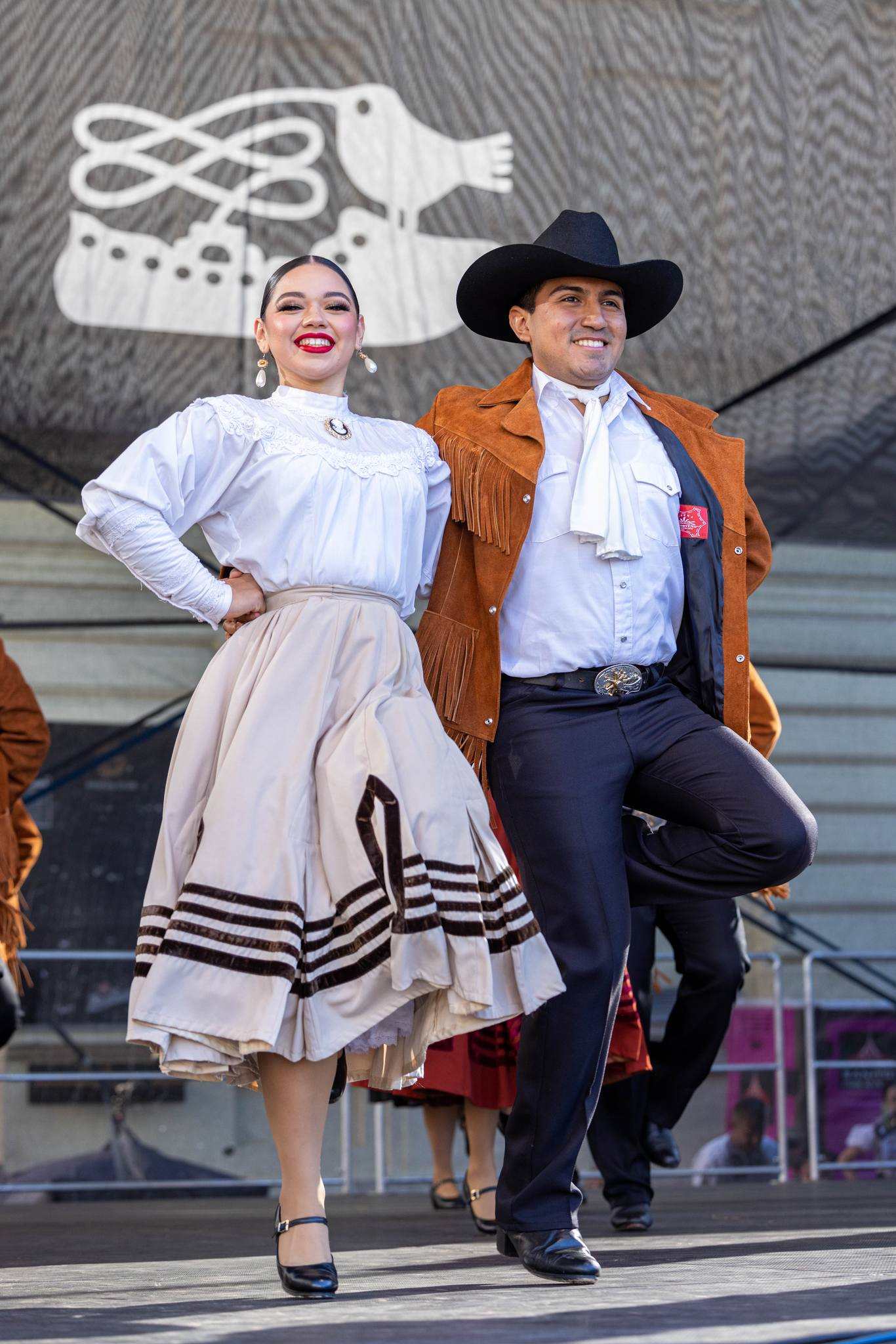 Compañía de danza de UANL lleva la polka de vuelta a casa