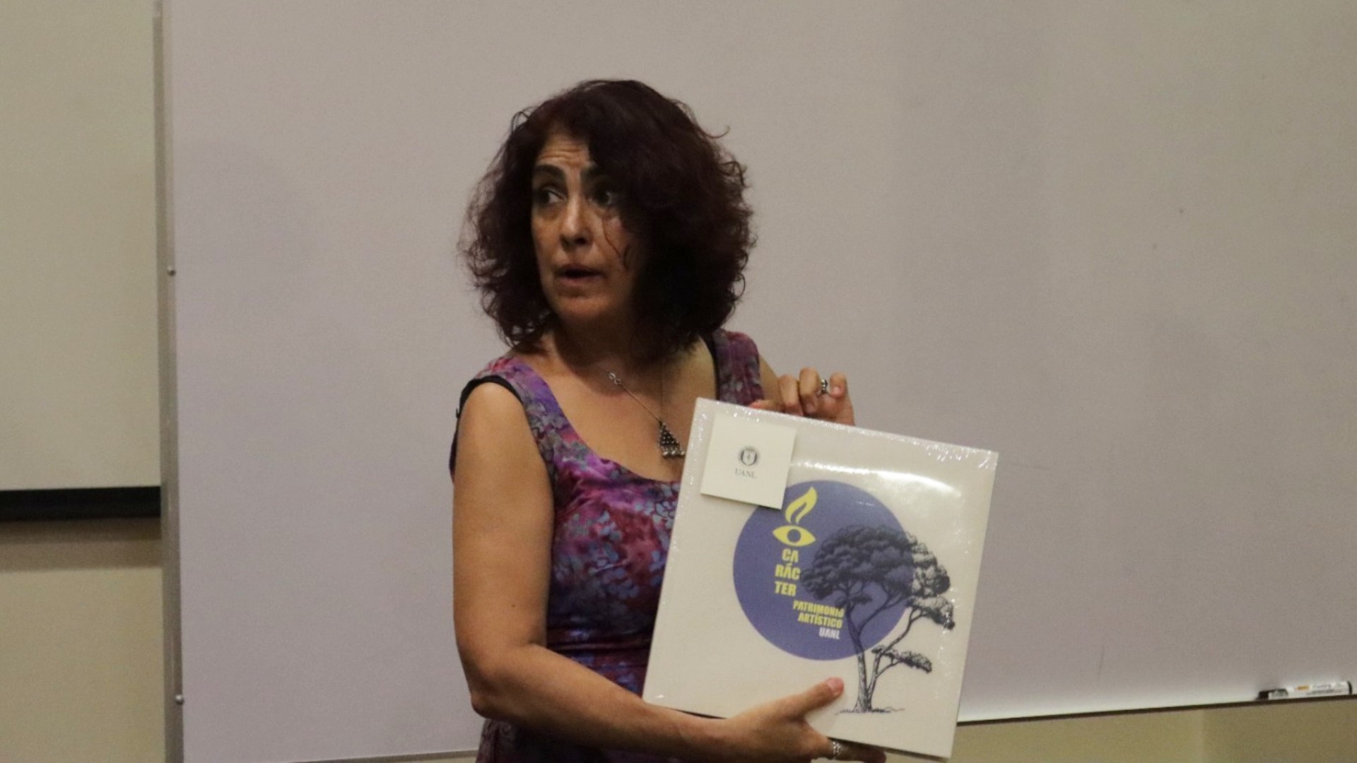 Motiva Estela Leñero a escritores de teatro