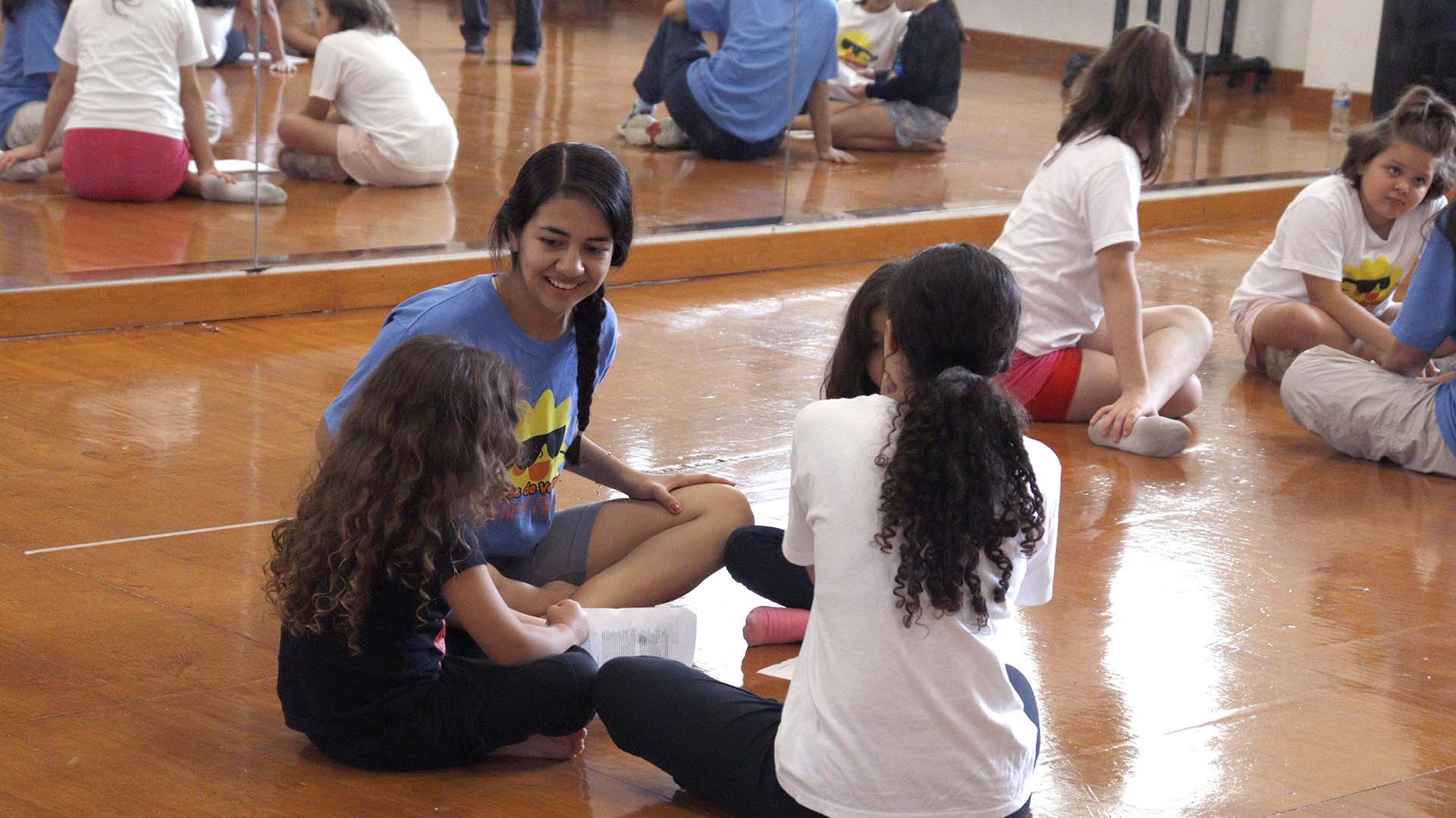 Dominarán pequeños técnicas escénicas en verano de FAE