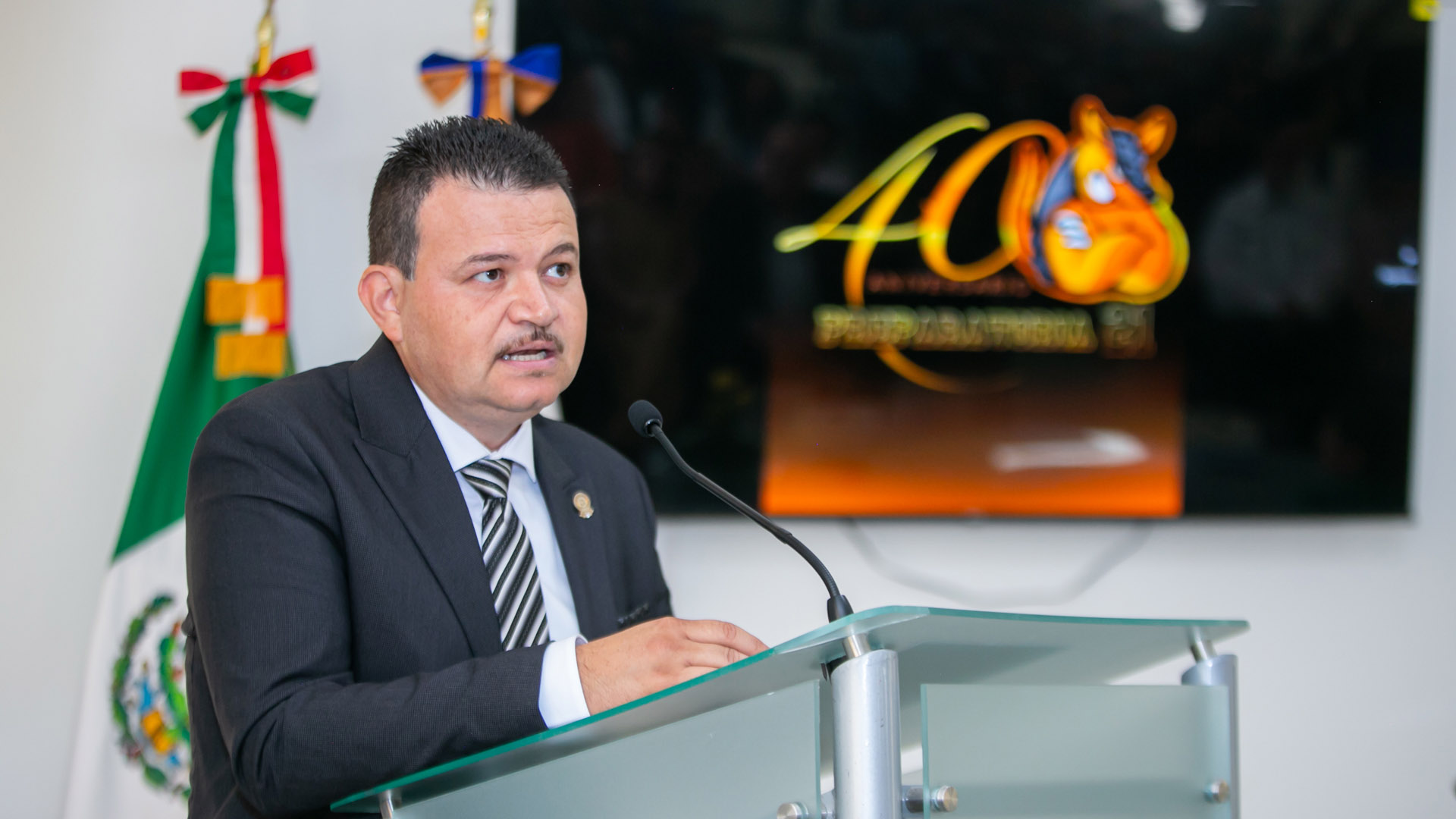 Festeja UANL 40 aniversario de la Preparatoria 21