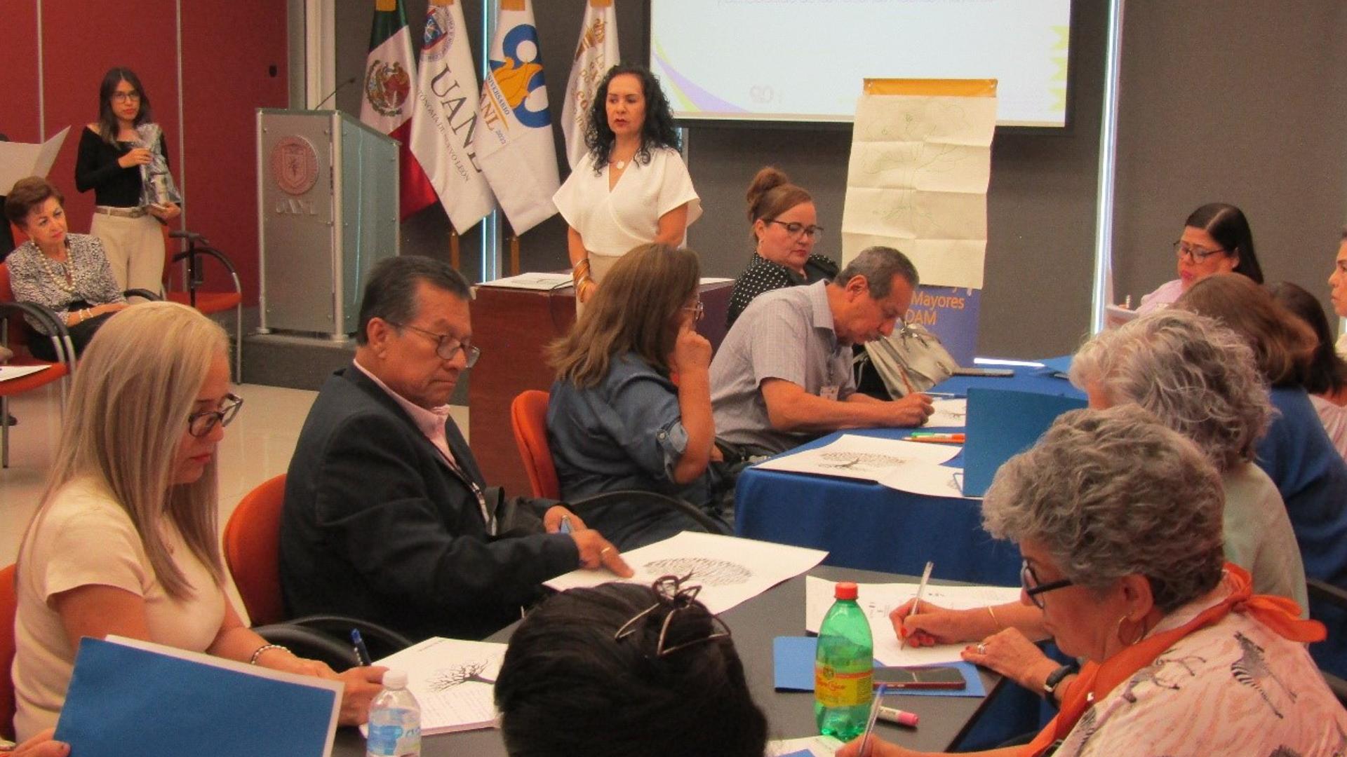 Impartirá UANL curso sobre el cuidado del adulto mayor