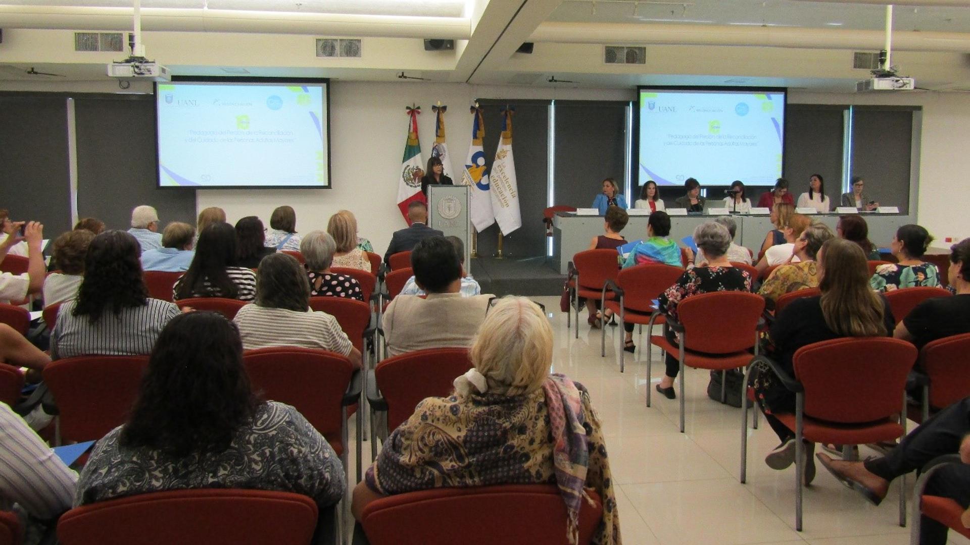 Impartirá UANL curso sobre el cuidado del adulto mayor