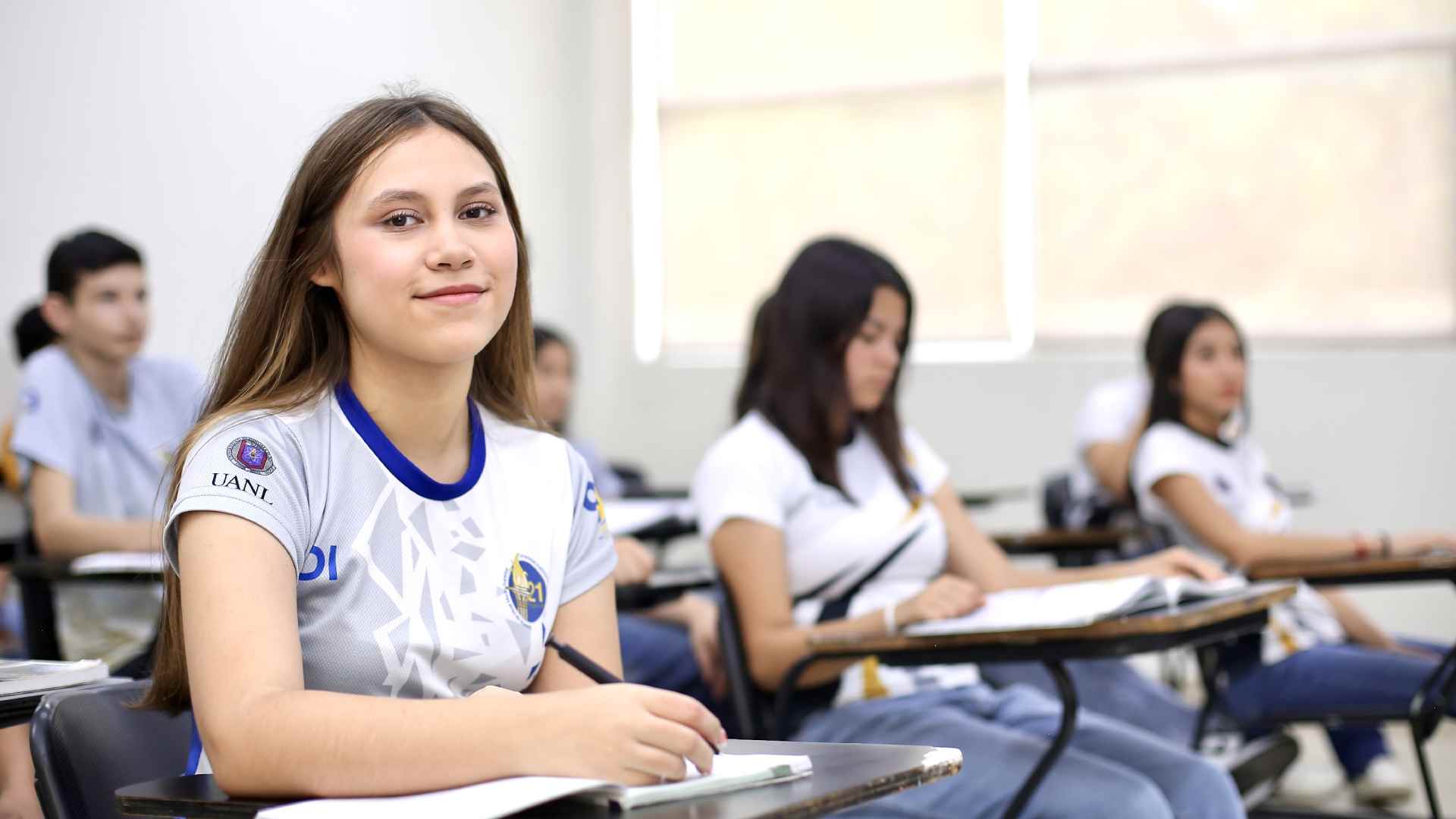 Festeja UANL 40 aniversario de la Preparatoria 21
