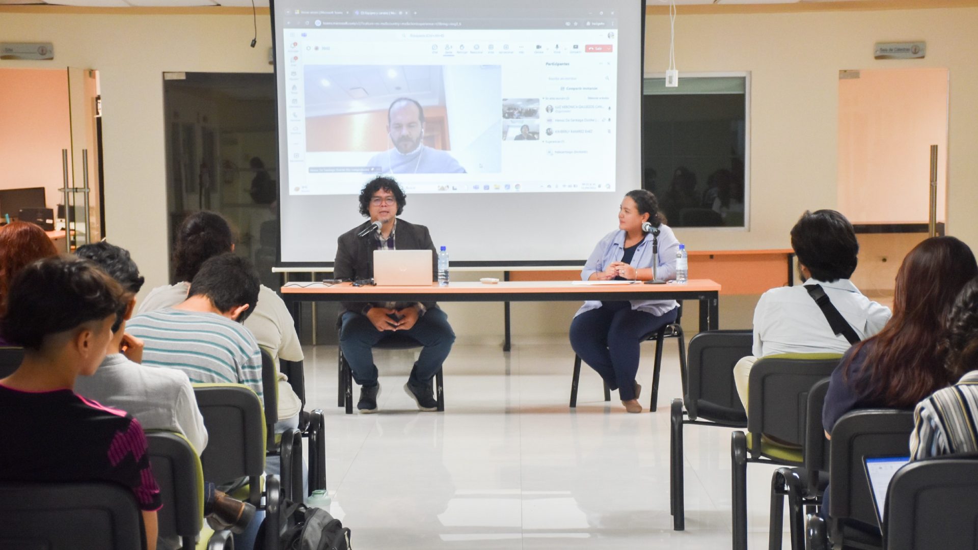 Reflexionan sobre las políticas públicas del fomento a la lectura