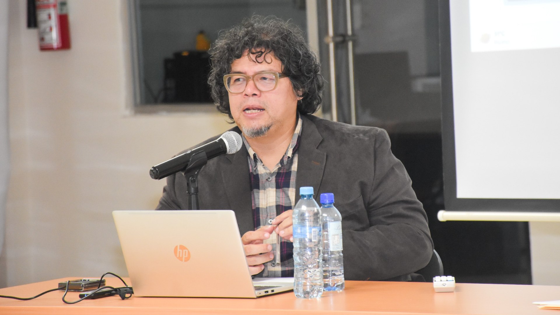 Reflexionan sobre las políticas públicas del fomento a la lectura