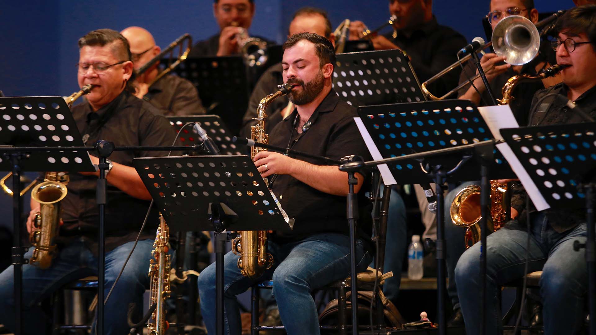 Da Big Band cátedra y recorrido por la historia de la música