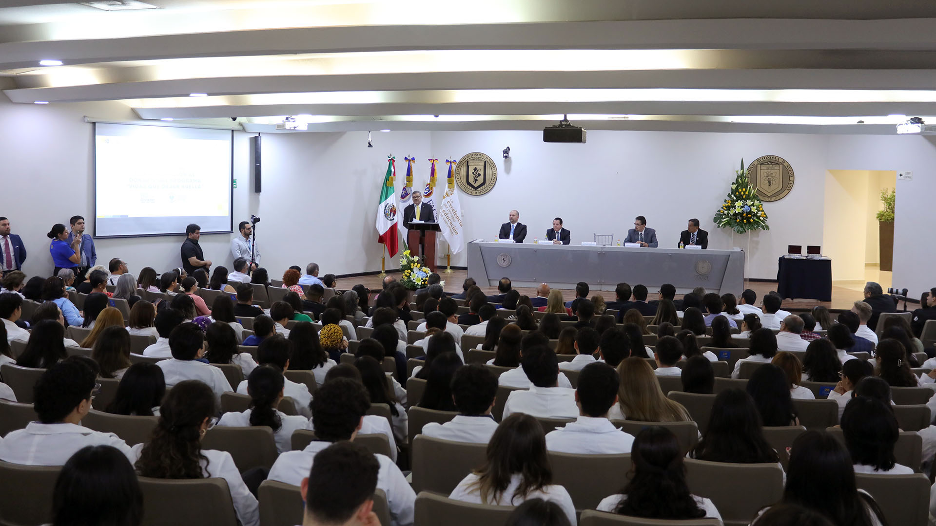 Honran a donantes del programa de la UANL “Vidas que dejan huella”