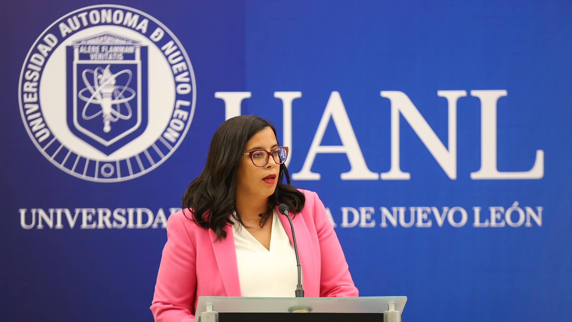 Publica FAECO edición especial del 60 aniversario de "Ensayos"