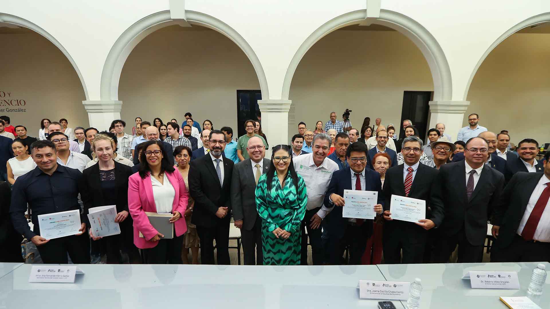 Publica FAECO edición especial del 60 aniversario de "Ensayos"