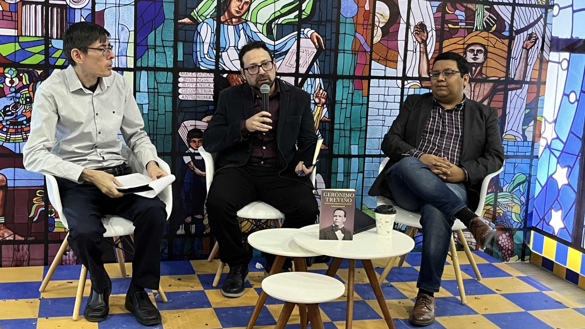 Brinda UANL homenaje al historiador Antonio Peña Guajardo