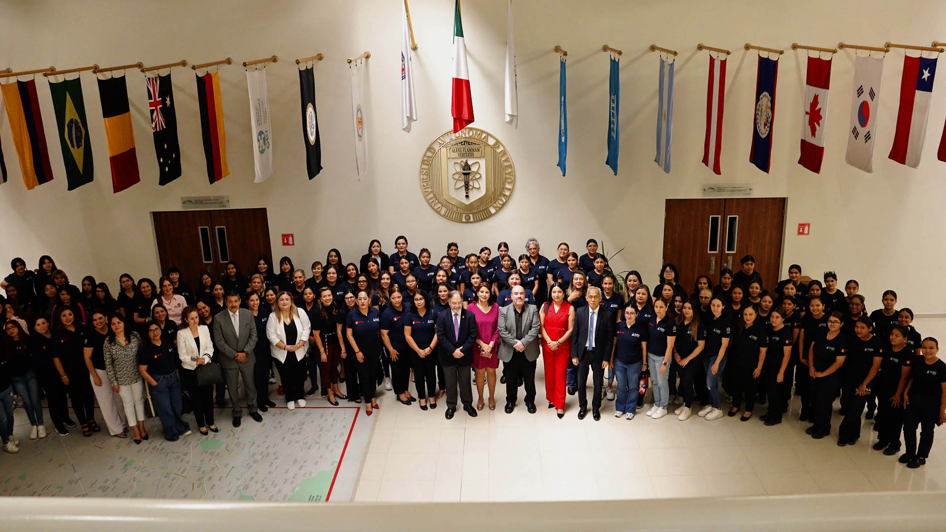 Incentiva encuentro de UANL acercamiento de las mujeres a la ciencia