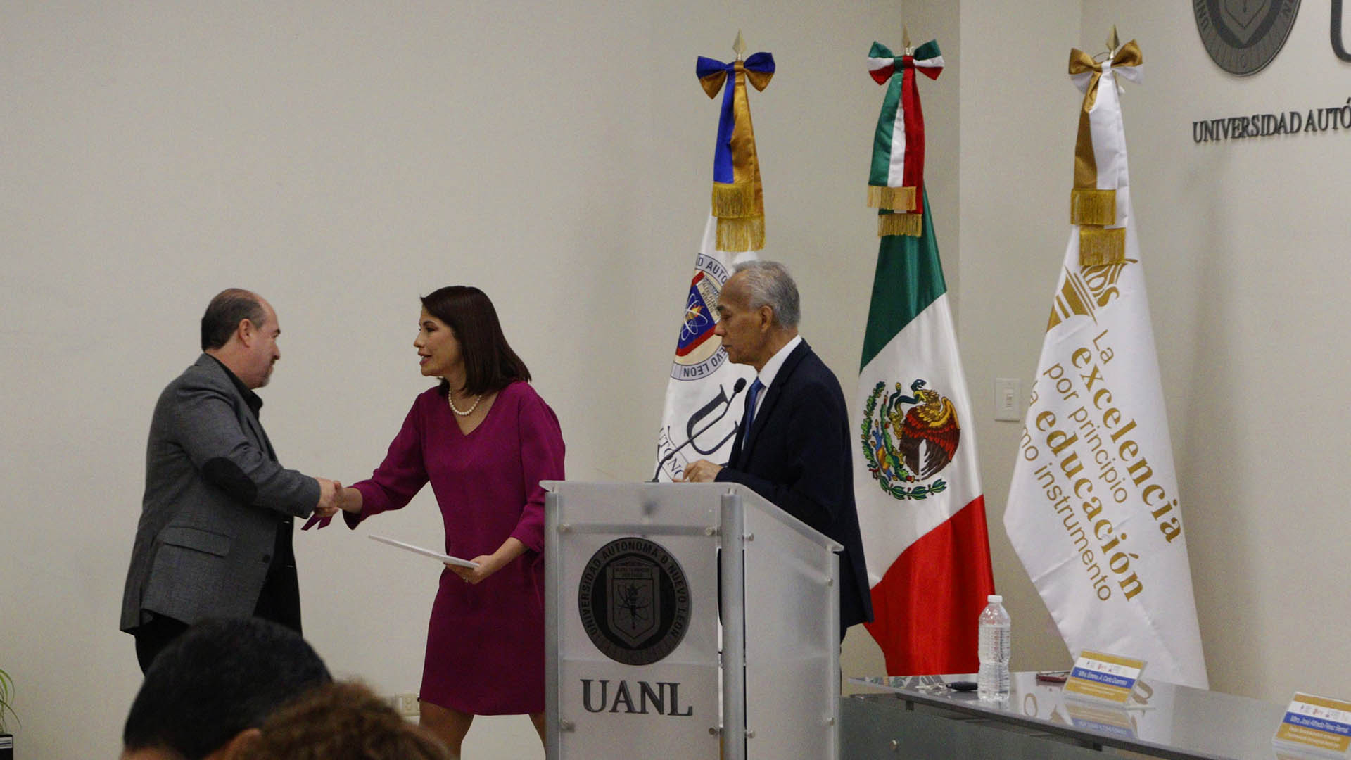 Incentiva encuentro de UANL acercamiento de las mujeres a la ciencia