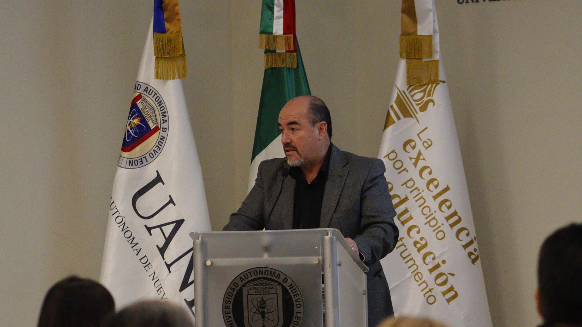Incentiva encuentro de UANL acercamiento de las mujeres a la ciencia