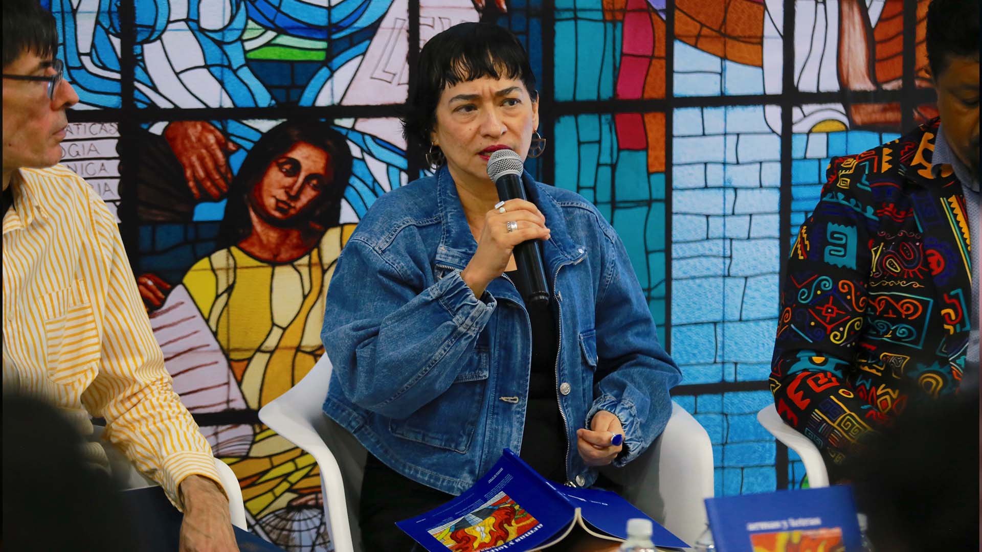 Presentan edición de 80 aniversario de la revista “Armas y Letras”