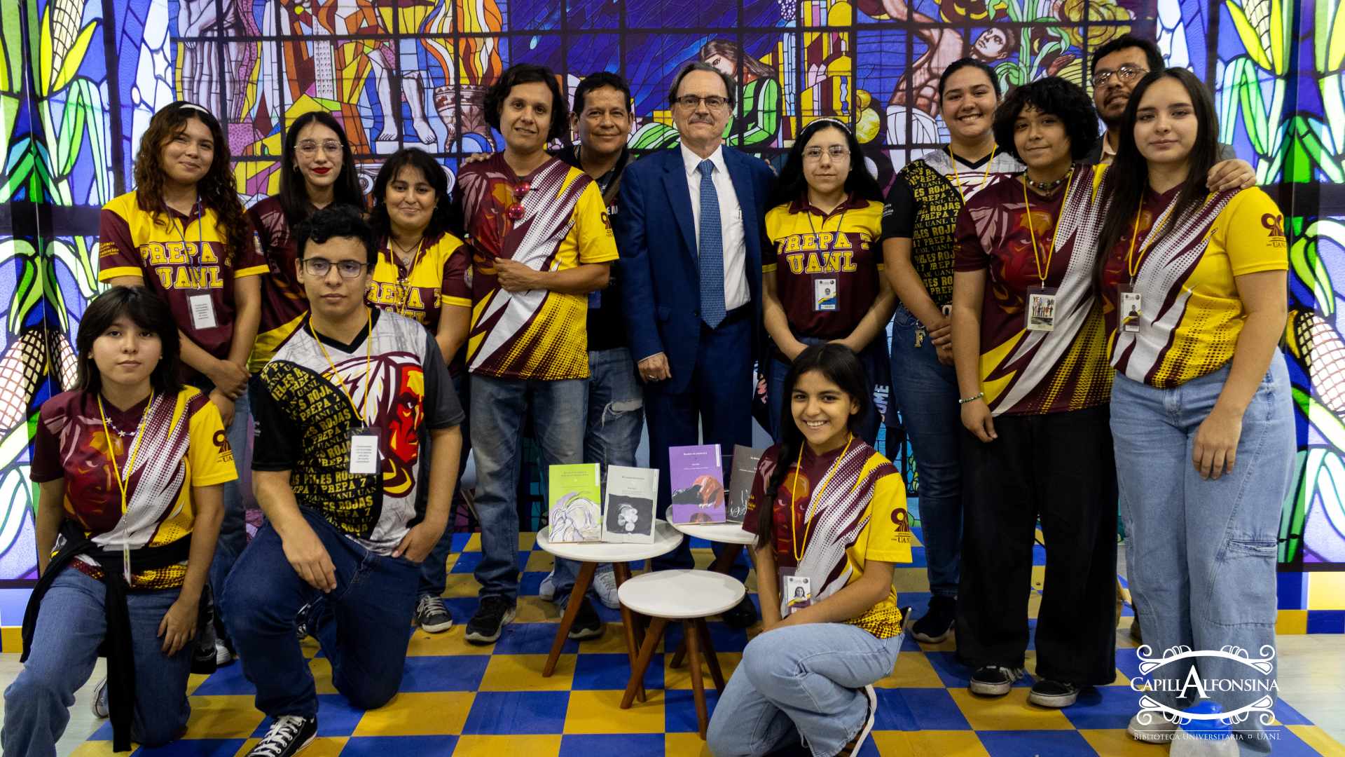 Presenta UANL nuevo tomo de "El oro de los tigres" en la FIL Mty 2024