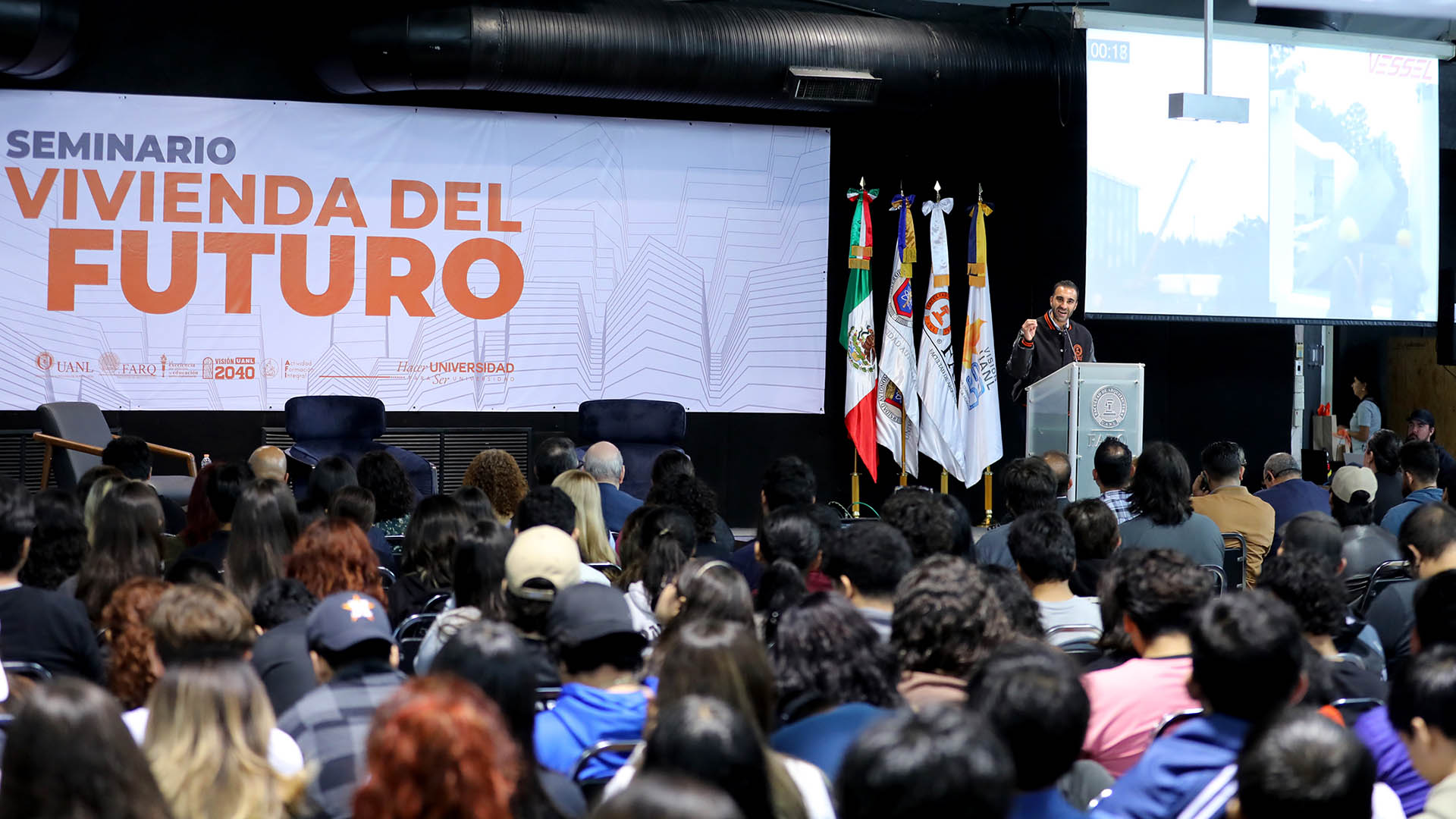 Proyectan en seminario la vivienda del futuro en NL