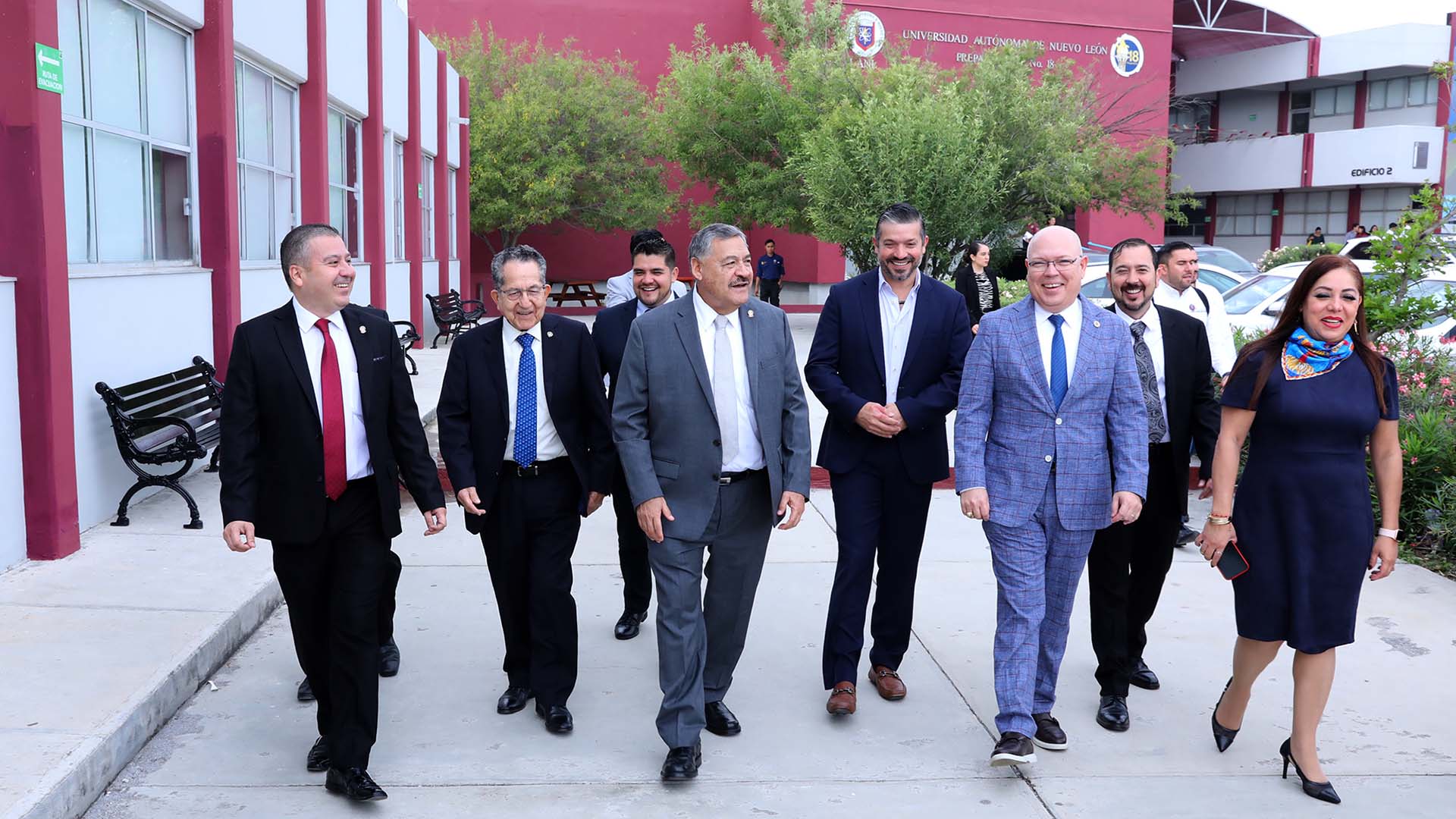 Renuevan espacios en la Preparatoria 18 en su cincuenta aniversario