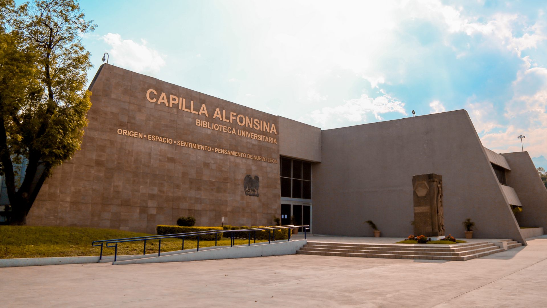 Inicia Capilla Alfonsina semana de actividades por su 44 aniversario
