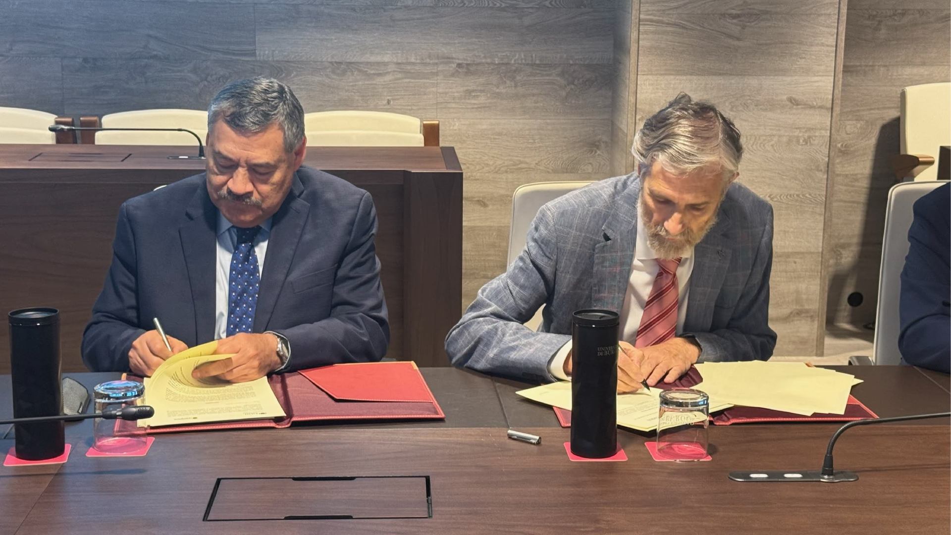 Impulsará UANL investigación y producción de vino en Nuevo León
