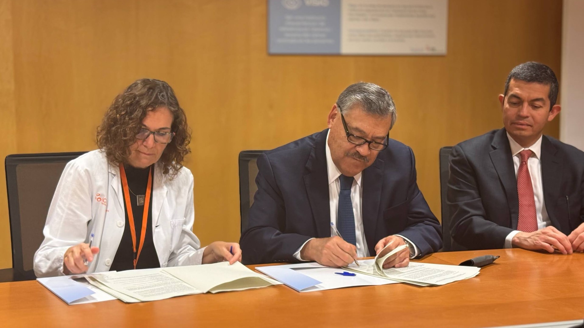 Amplía UANL alianzas en salud con instituciones españolas