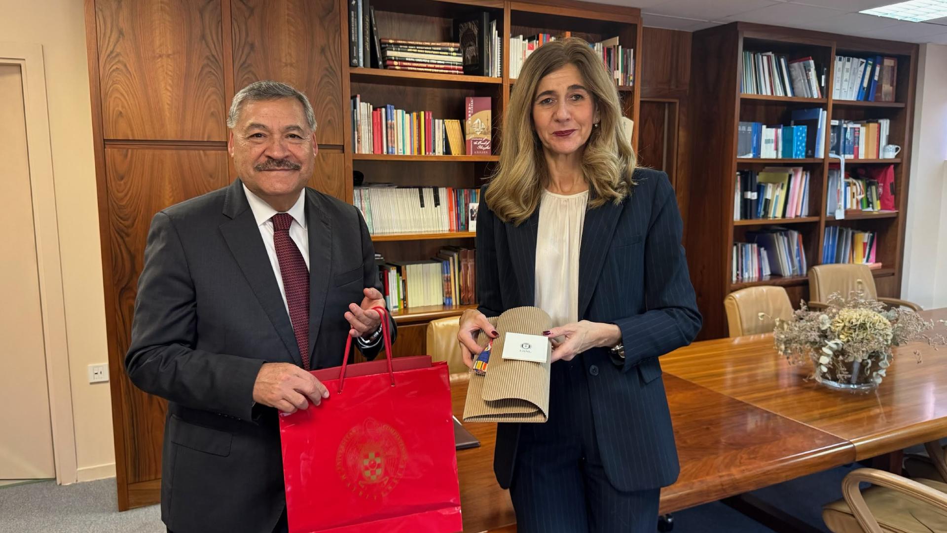 Amplía UANL alianzas en salud con instituciones españolas