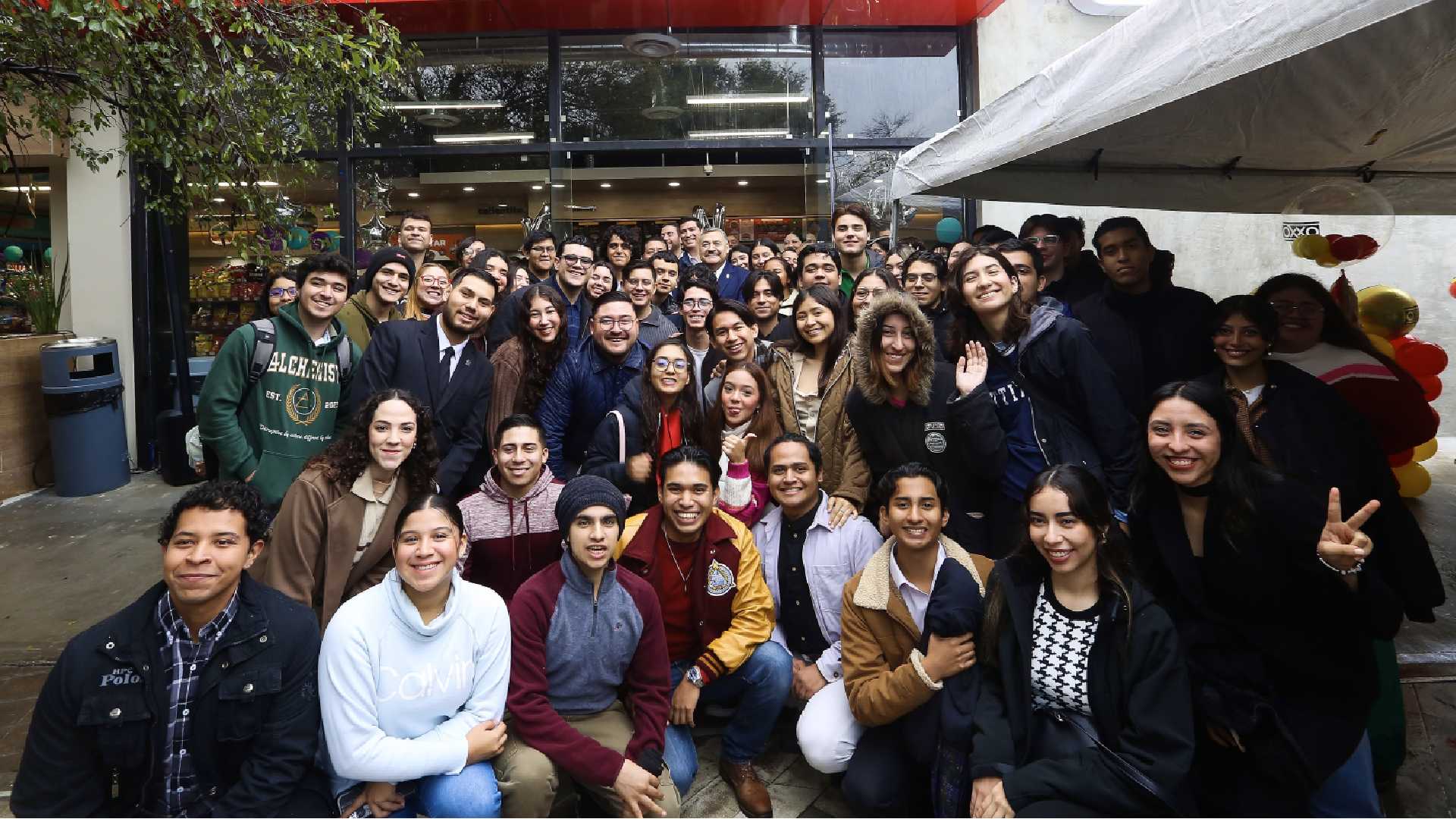 Inaugura OXXO dos sucursales en el Campus de Ciudad Universitaria