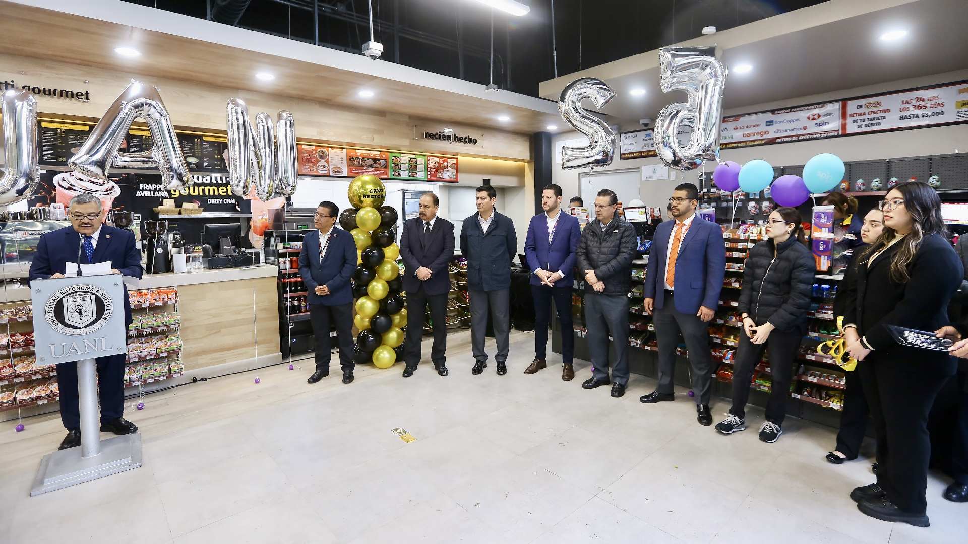 Inaugura OXXO dos sucursales en el Campus de Ciudad Universitaria