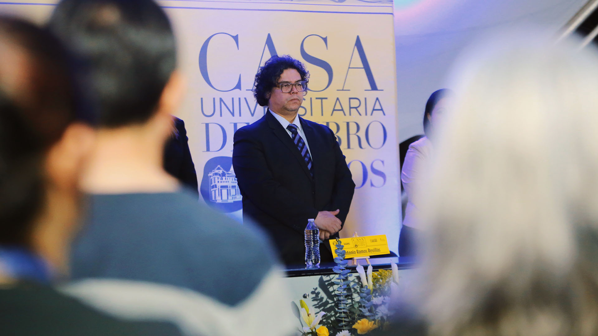 Galardonan labor editorial en la UANL