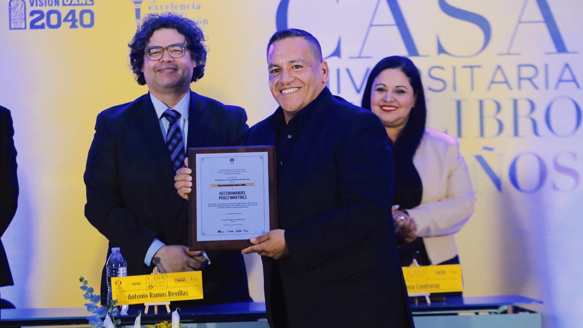 Galardonan labor editorial en la UANL