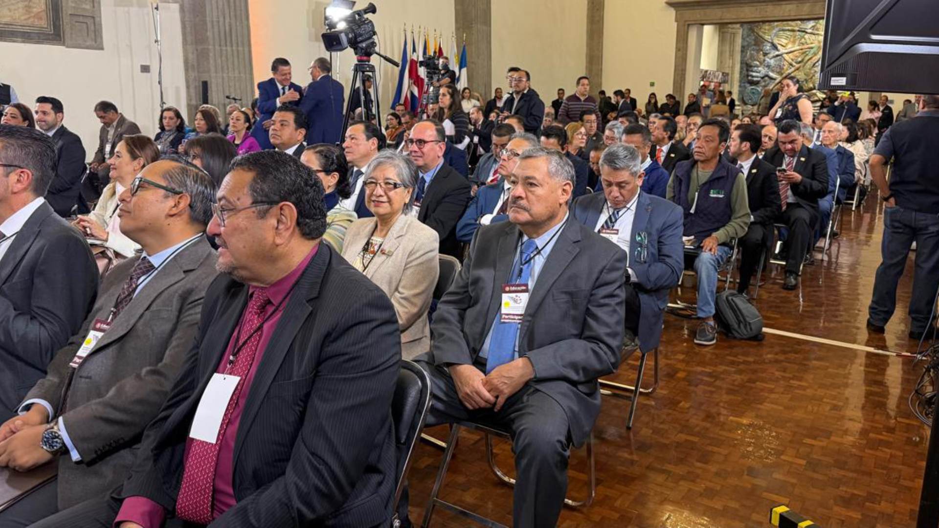 Acude Rector a foro sobre Ley General de Educación Media Superior