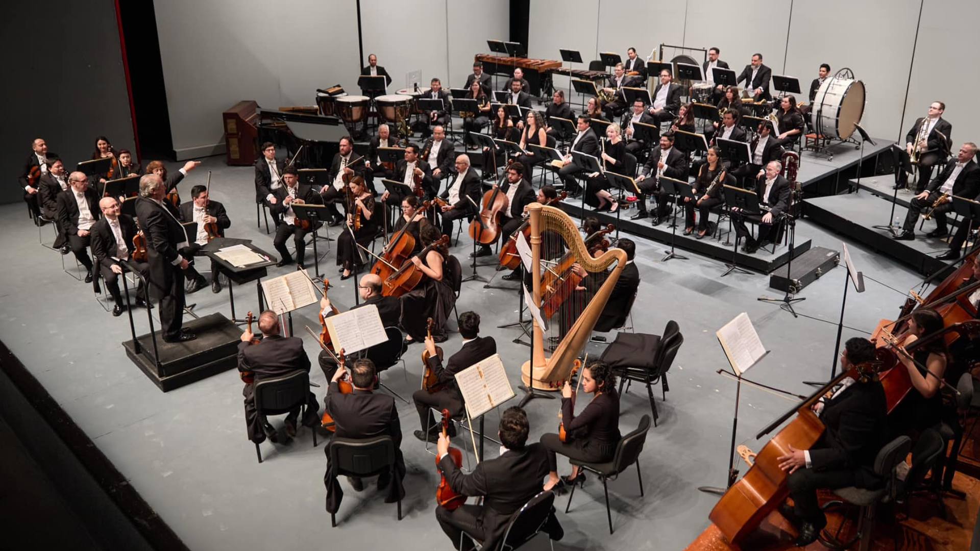 Celebra UANL 65 años de su Orquesta Sinfónica
