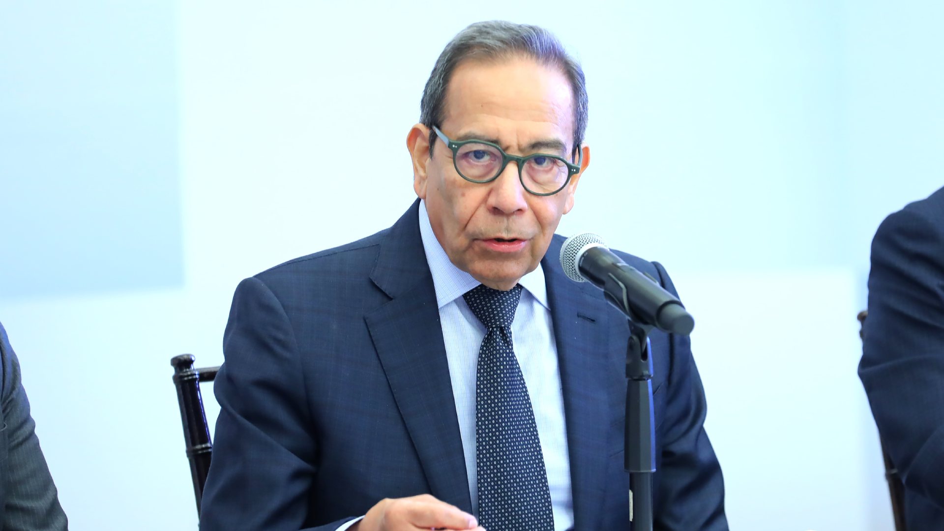 Apoyarán empresas a la UANL a llevar educación y salud a Escobedo