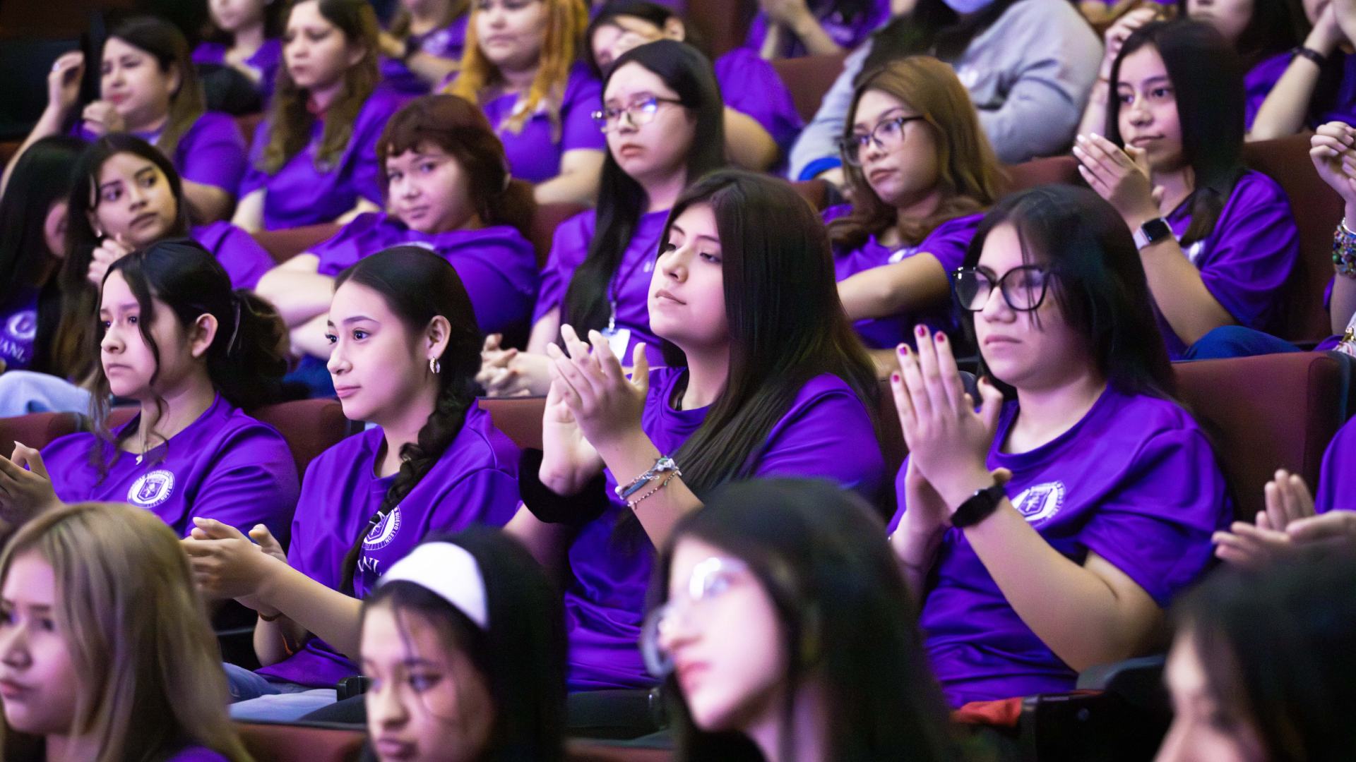 Impulsa UANL a nueva generación de Tecnolochicas