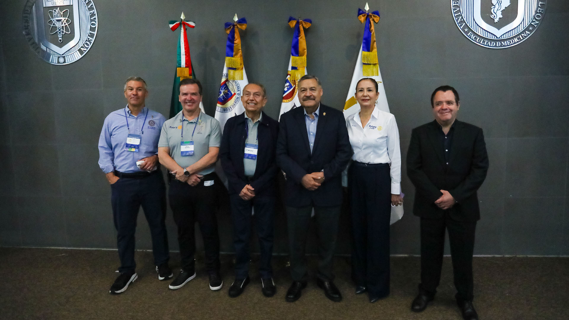 Dona Rotary sillas de ruedas al Hospital Universitario