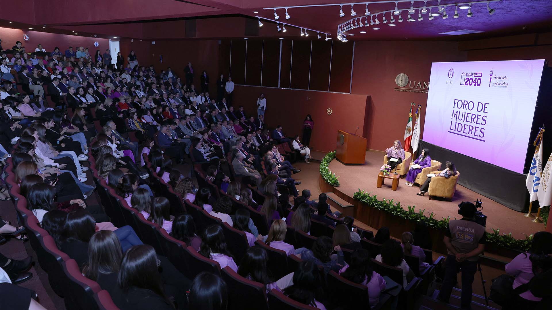 UANL organiza foro sobre mujeres líderes