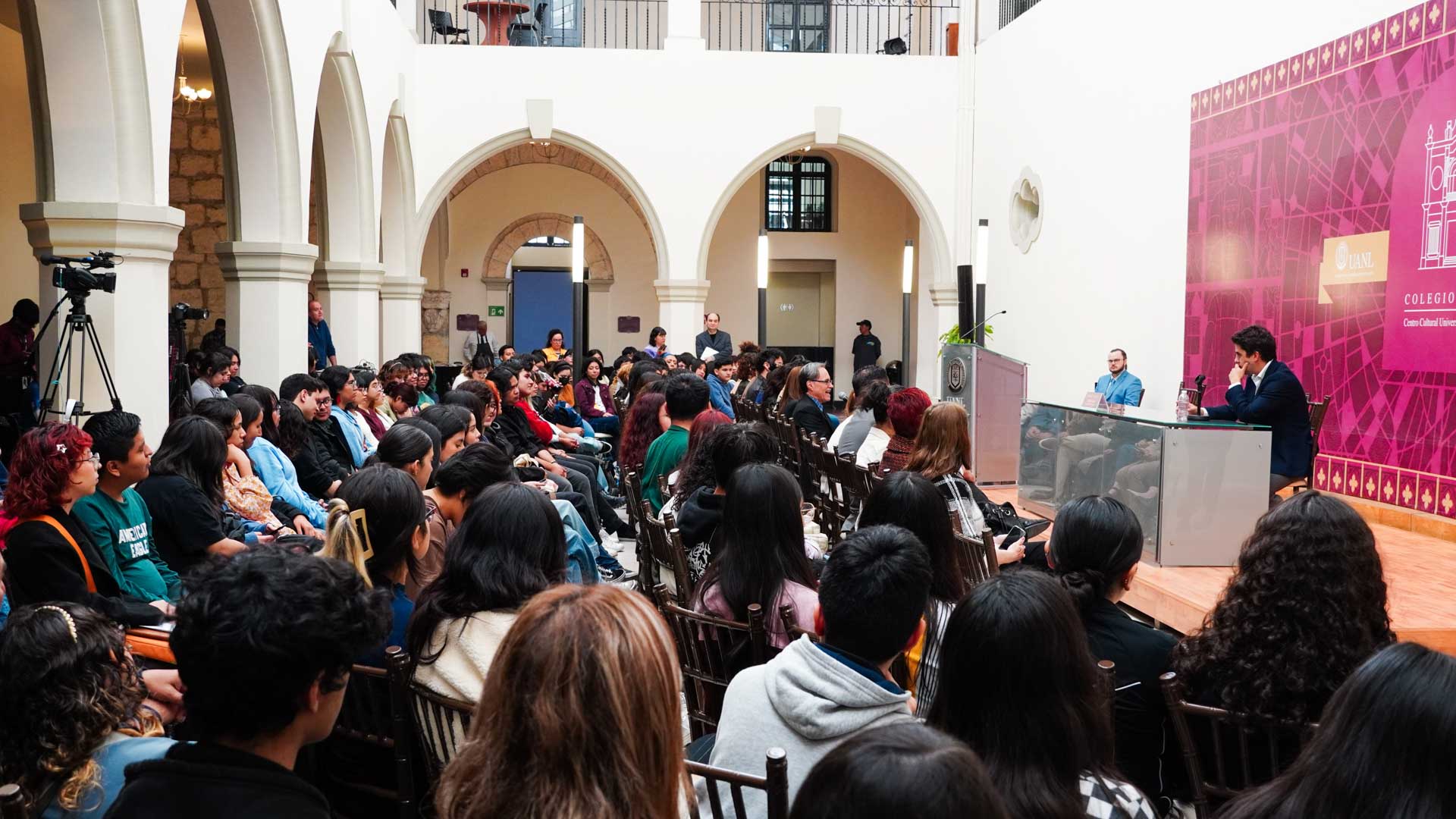 Inaugura UANL cátedra latinoamericana “Fernando Botero”