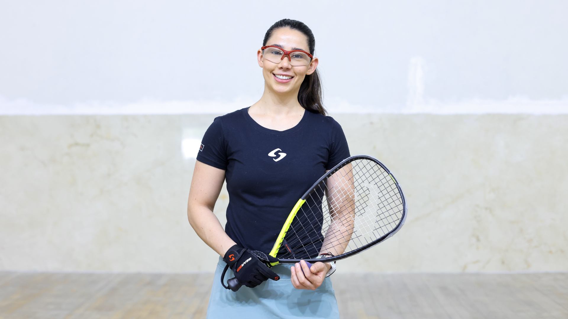 Aplica disciplina del raquetbol a su vida