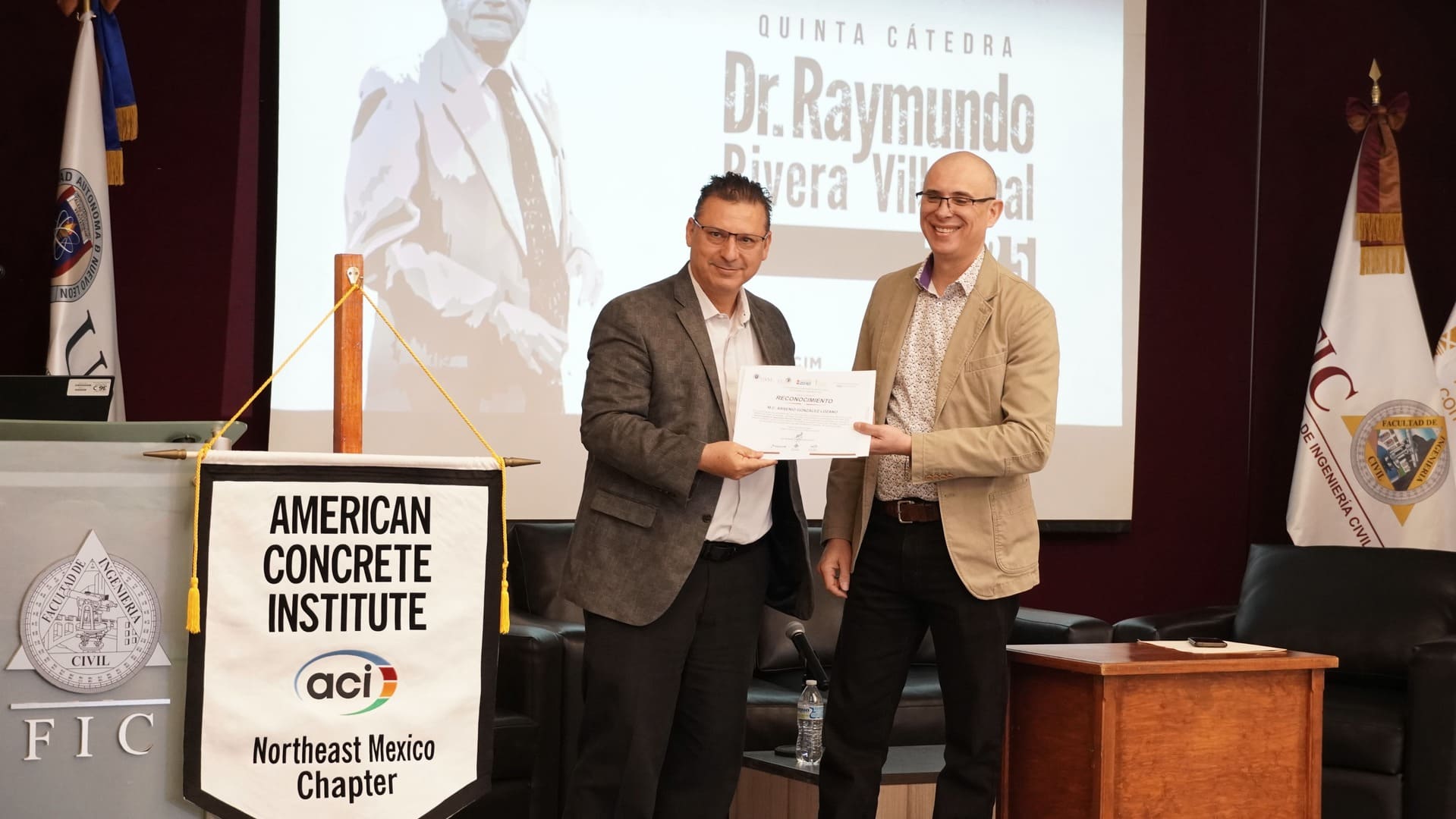 Honran en cátedra memoria de Raymundo Rivera Villarreal