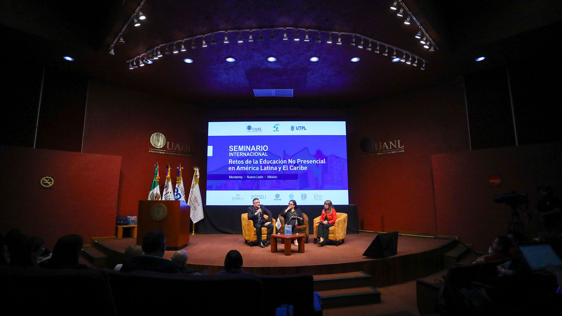 Analizan retos de educación a distancia en Latinoamérica y Caribe