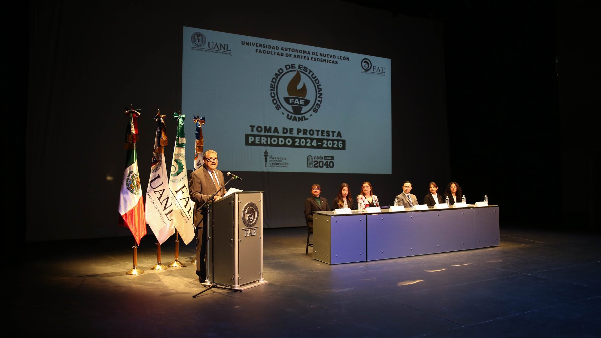 Toma protesta mesa directiva de FAE