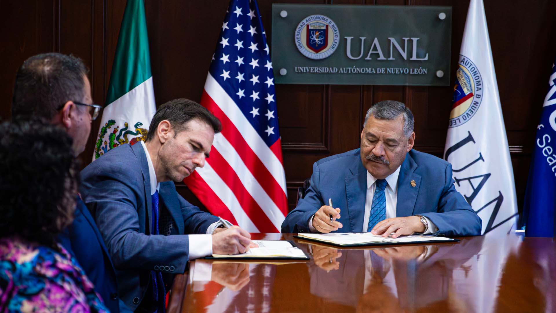 UANL refuerza lazos con City University of Seattle