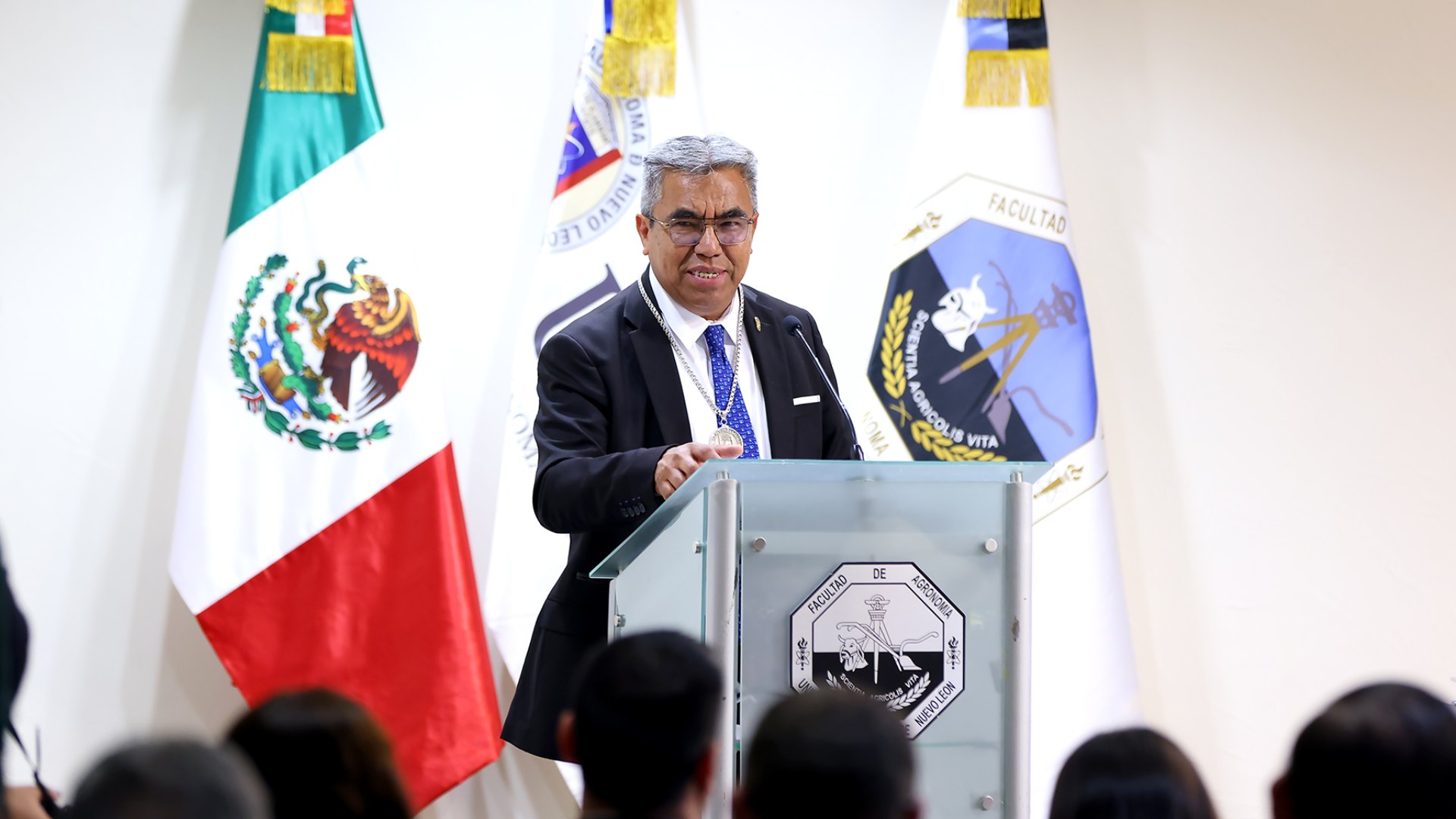 Carlos Alberto Hernández se mantiene en la dirección de Agronomía