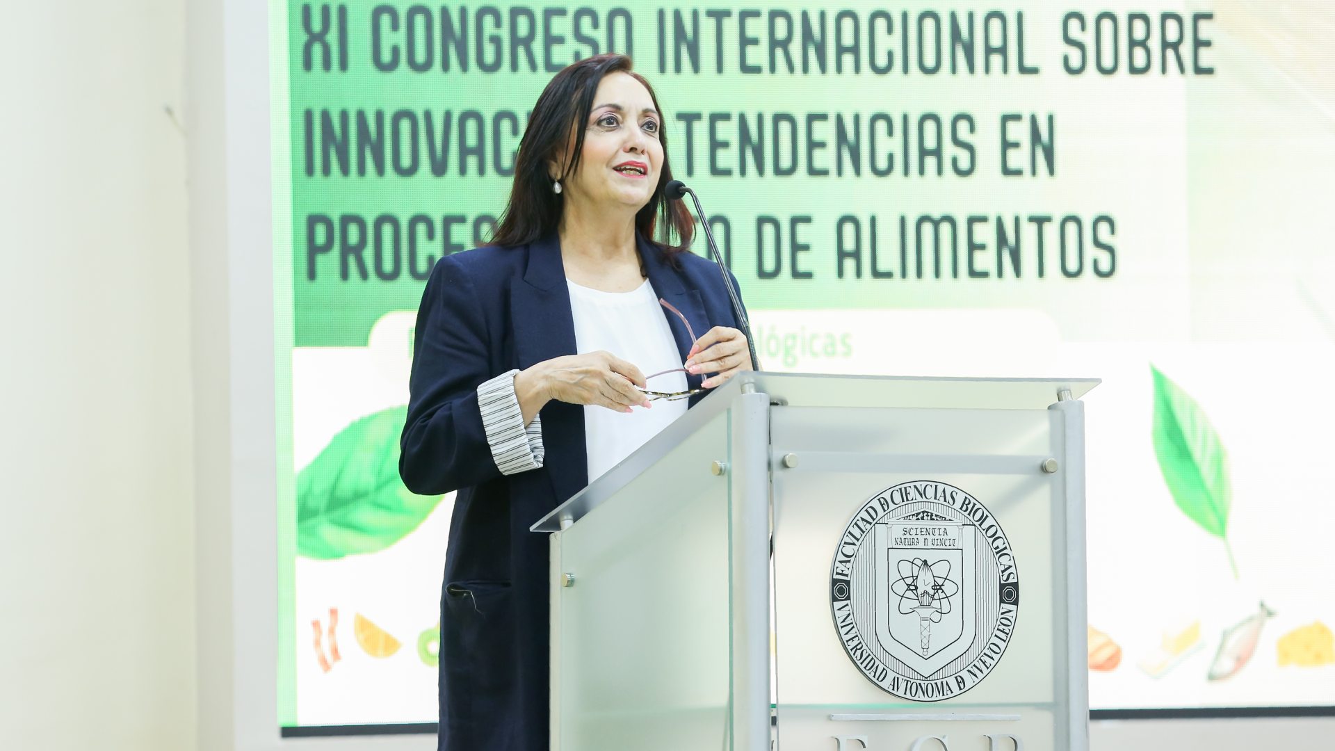 Dialogan expertos en FCB sobre investigación alimentaria