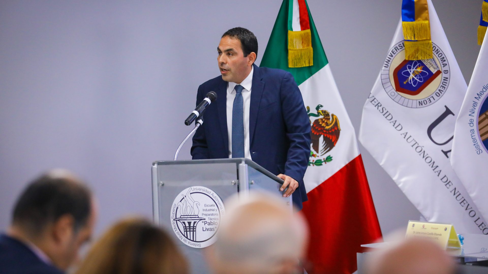 Inaugura UANL centro evaluador de competencias laborales