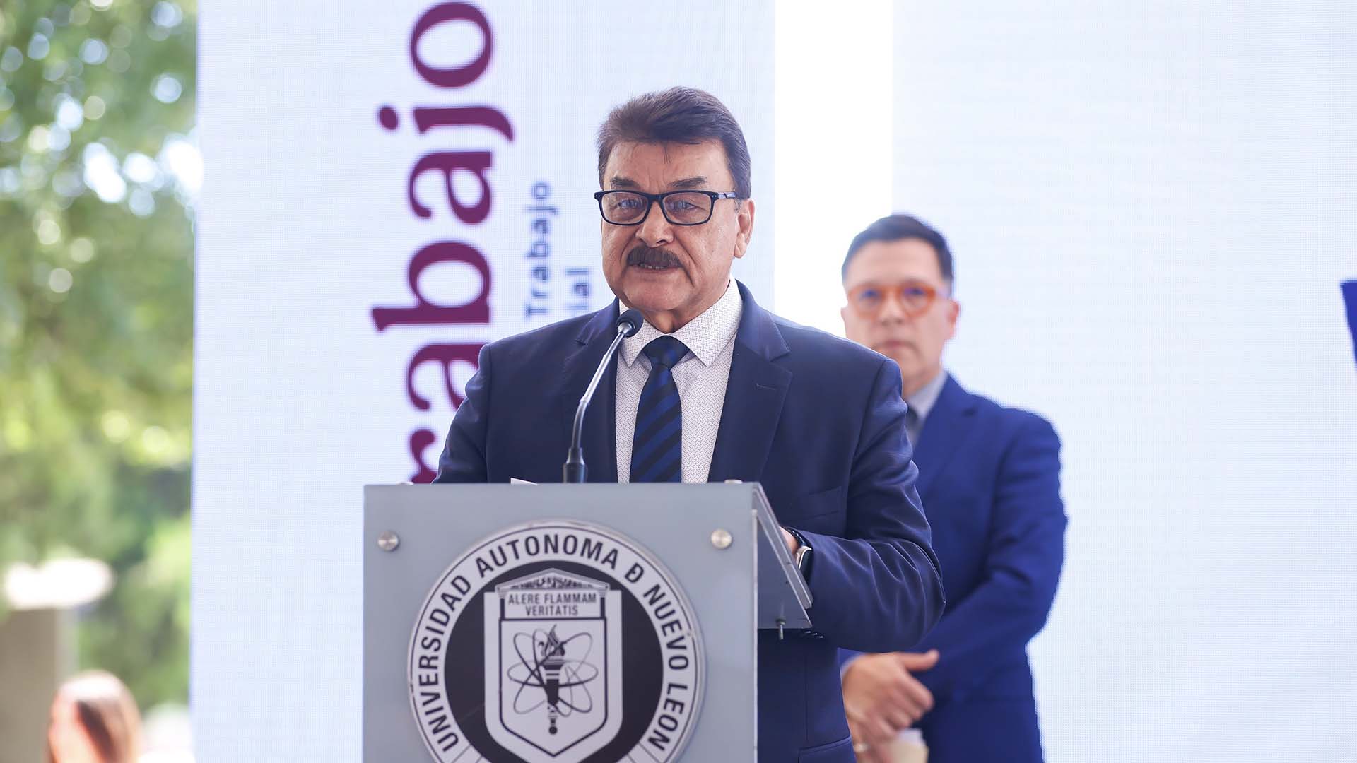 Vincula Feria Laboral a estudiantes con el sector productivo