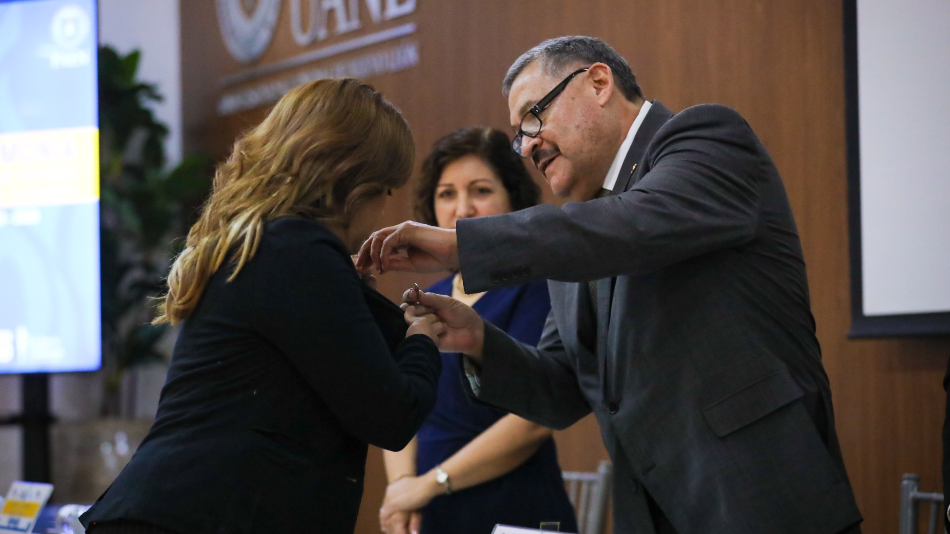 Renuevan a integrantes de la sociedad de alumnos de Enfermería